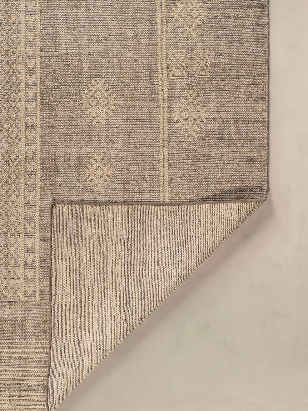 Hand Knotted Carpet